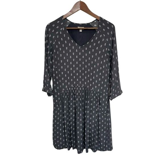 Garnett Hill Bohemian Flowy Floral Gray Casual Dress, 6 - Picture 2 of 14